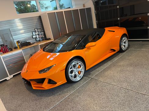 Used 2023 Lamborghini Huracan EVO AWD/4WD image 19