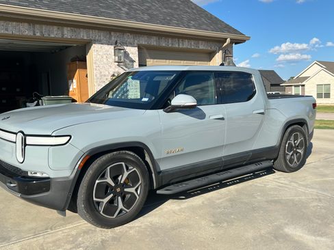 Used 2022 Rivian R1T Adventure AWD/4WD image 1