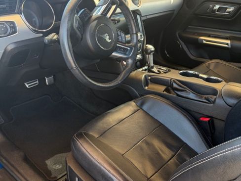 Used 2017 Ford Mustang GT Premium w/ Equipment Group 401A image 6