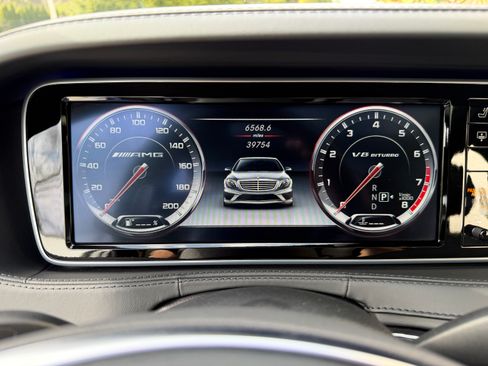 Used 2015 Mercedes-Benz S 63 AMG 4MATIC Sedan image 19