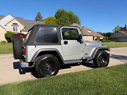 Used 2003 Jeep Wrangler SE AWD/4WD image 6