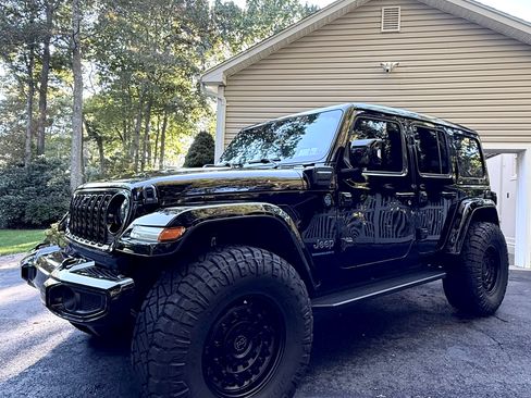 Used 2024 Jeep Wrangler High Altitude image 8