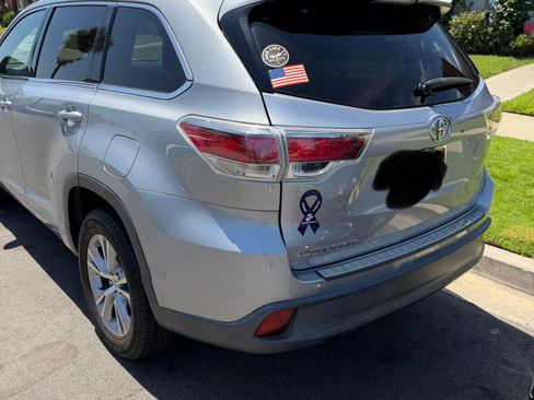 Used 2015 Toyota Highlander Plus FWD image 5