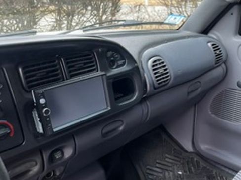 Used 1999 Dodge Ram 1500 Truck 2WD Regular Cab image 4