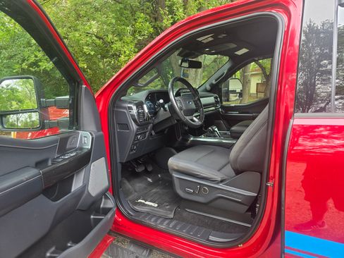 Used 2021 Ford F150 XLT w/ Equipment Group 302A High image 5