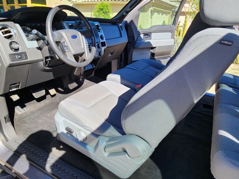Used 2013 Ford F150 XLT w/ Luxury Equipment Group image 31