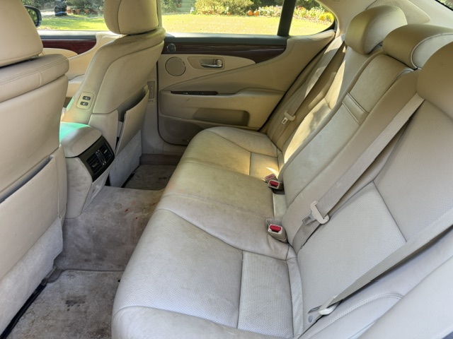 Used 2007 Lexus LS 460 RWD image 6