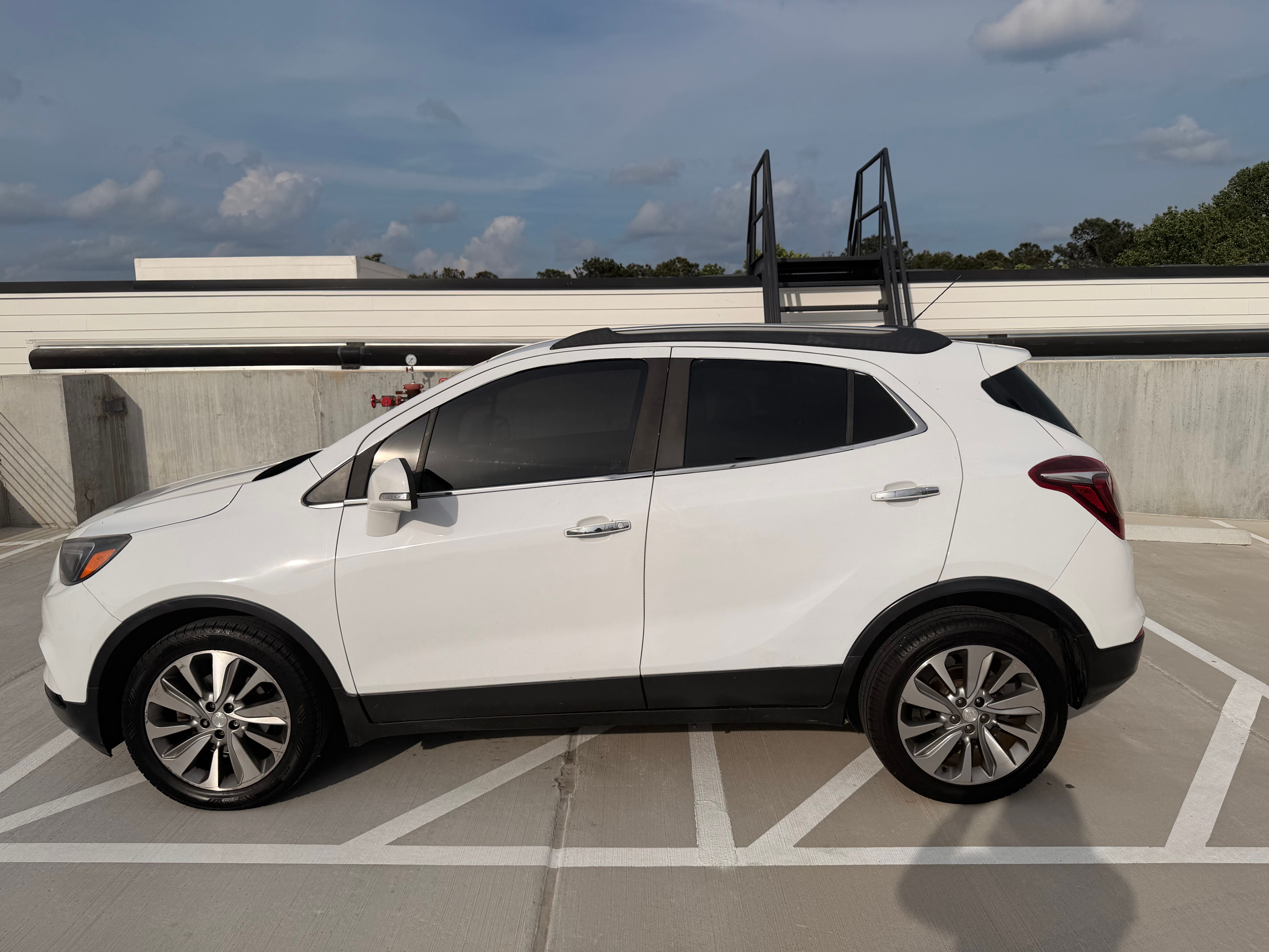 Used 2017 Buick Encore Preferred FWD image 4