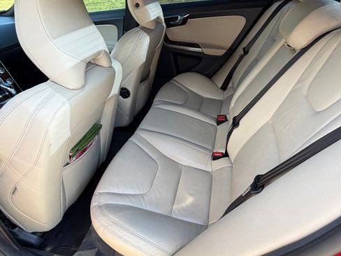 Used 2015 Volvo S60 T6 Premier Plus image 12