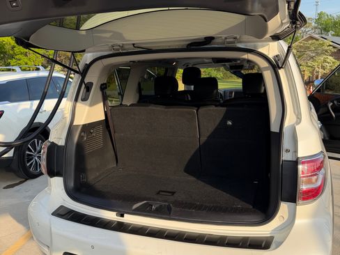 Used 2019 Nissan Armada SL w/ Premium Package image 5