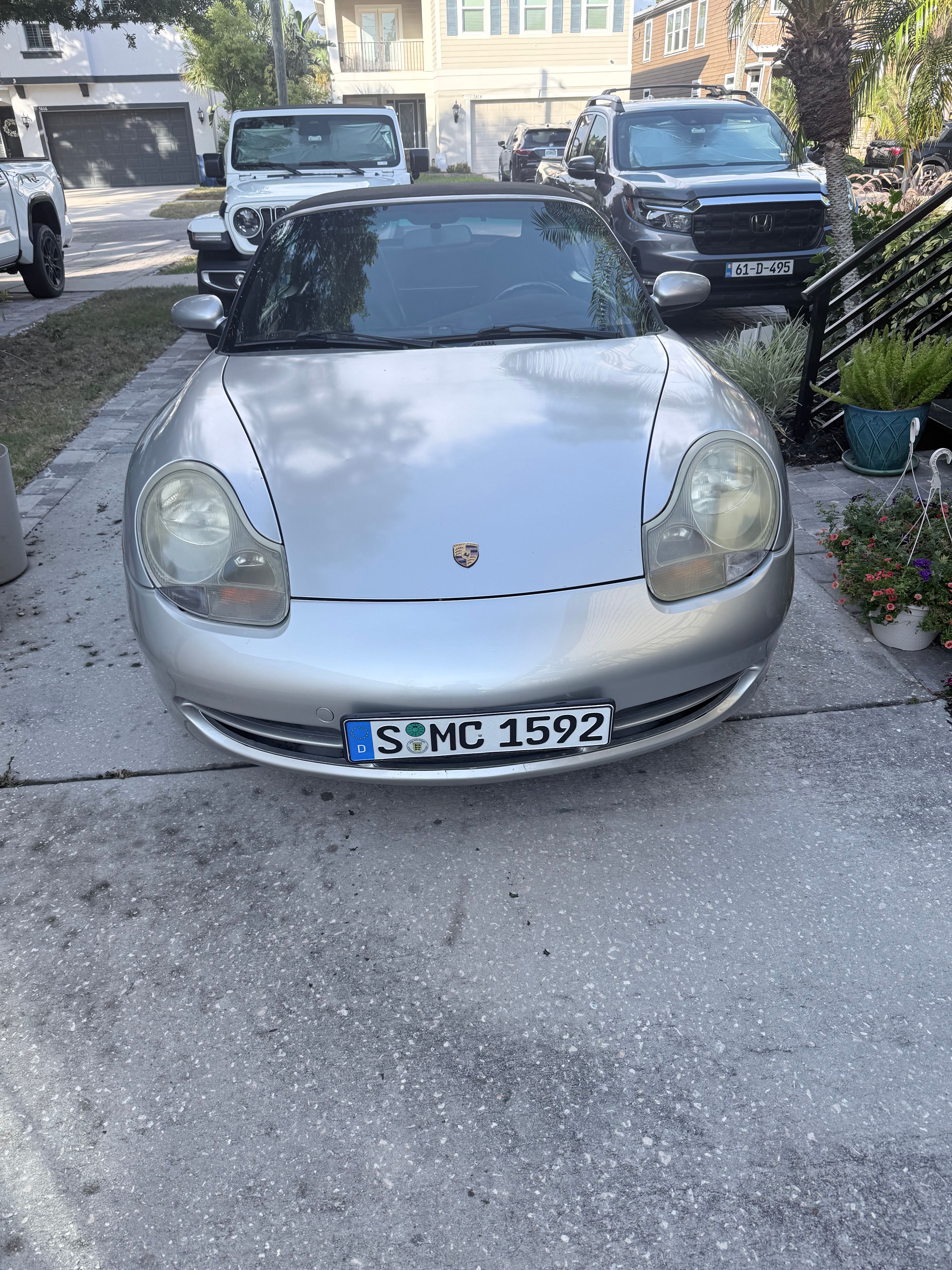 Used 2000 Porsche 911 Cabriolet image 1