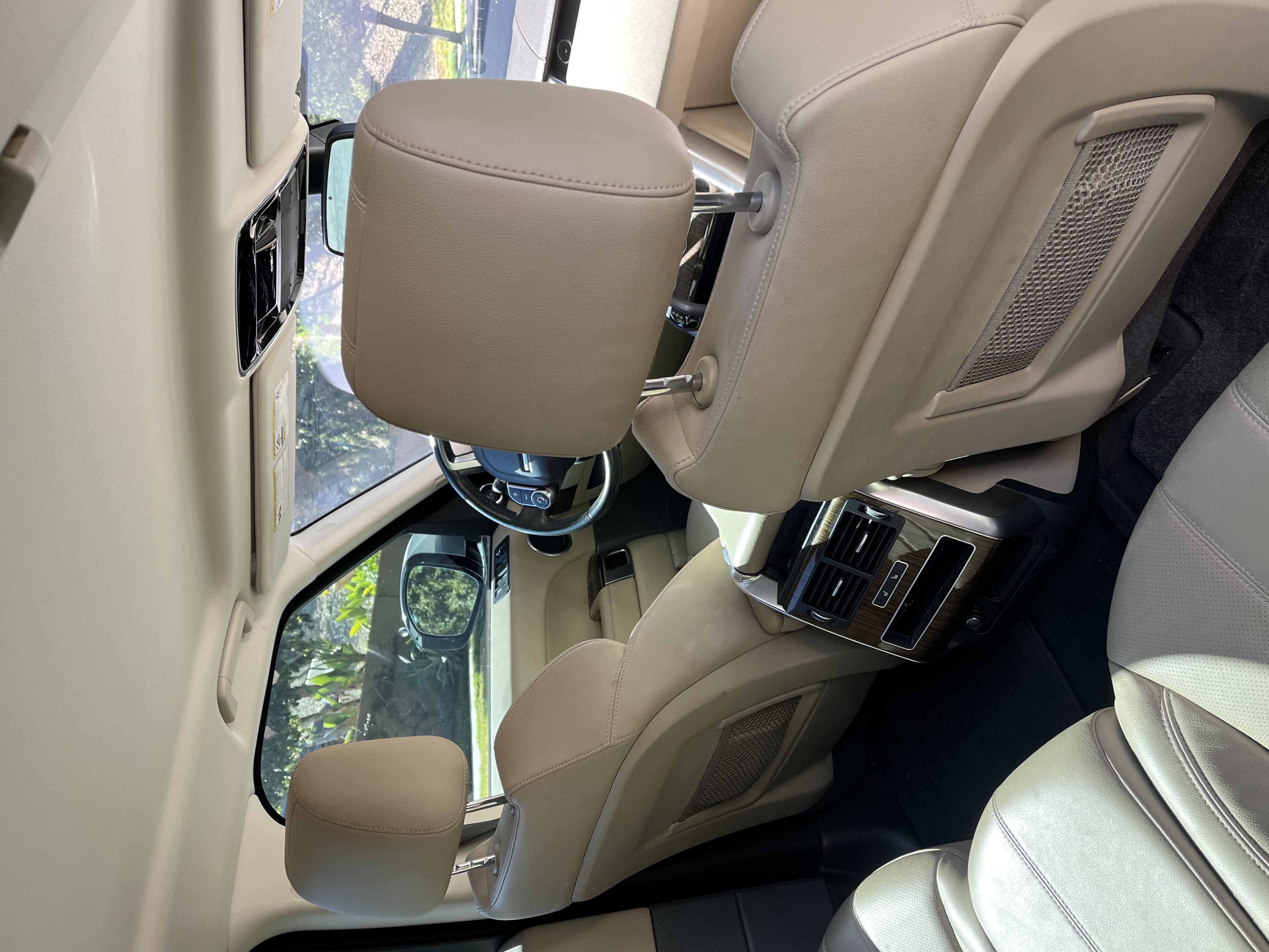 Used 2016 Land Rover Range Rover Sport SE AWD/4WD image 11