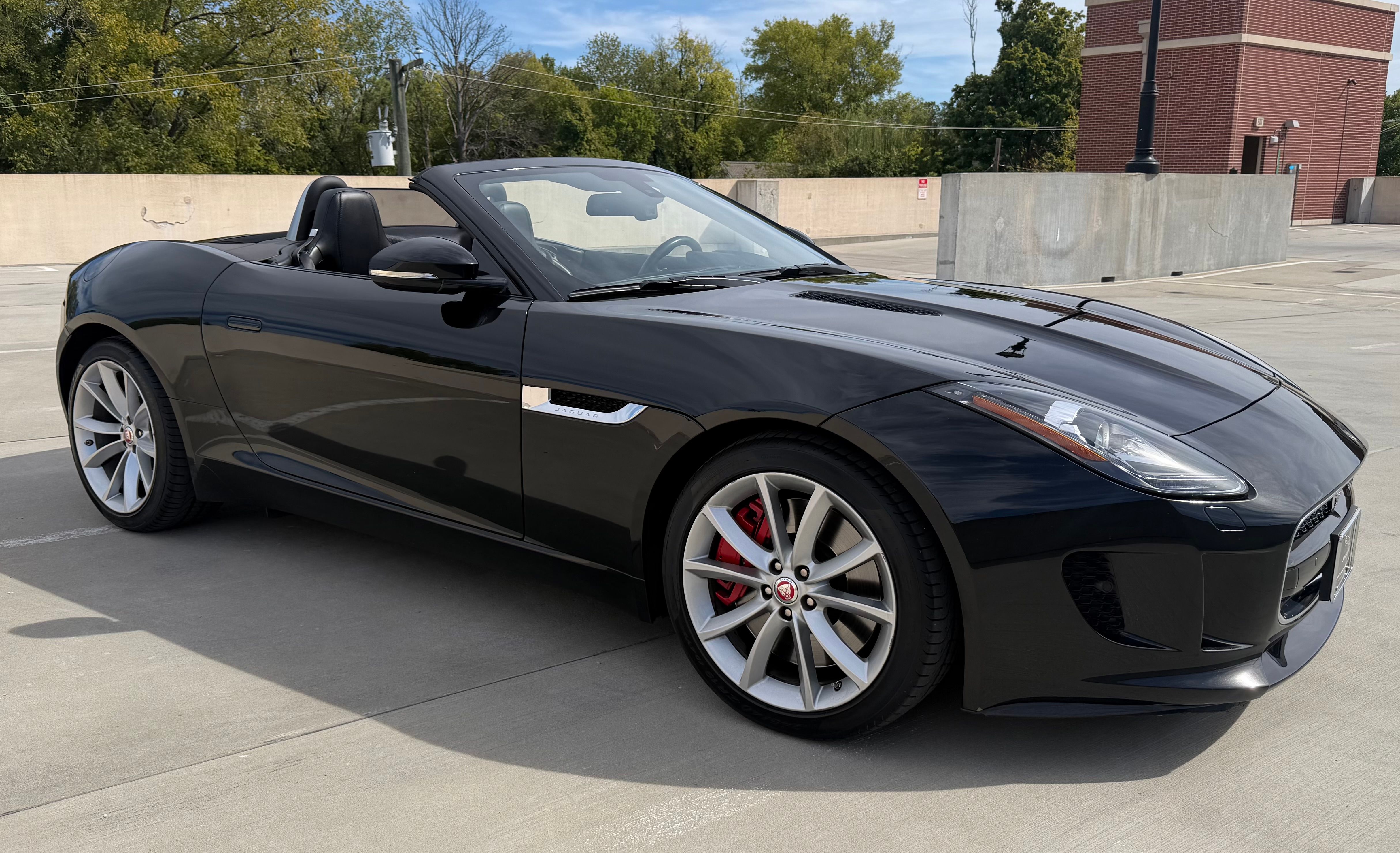 Used 2015 Jaguar F-TYPE S RWD image 1