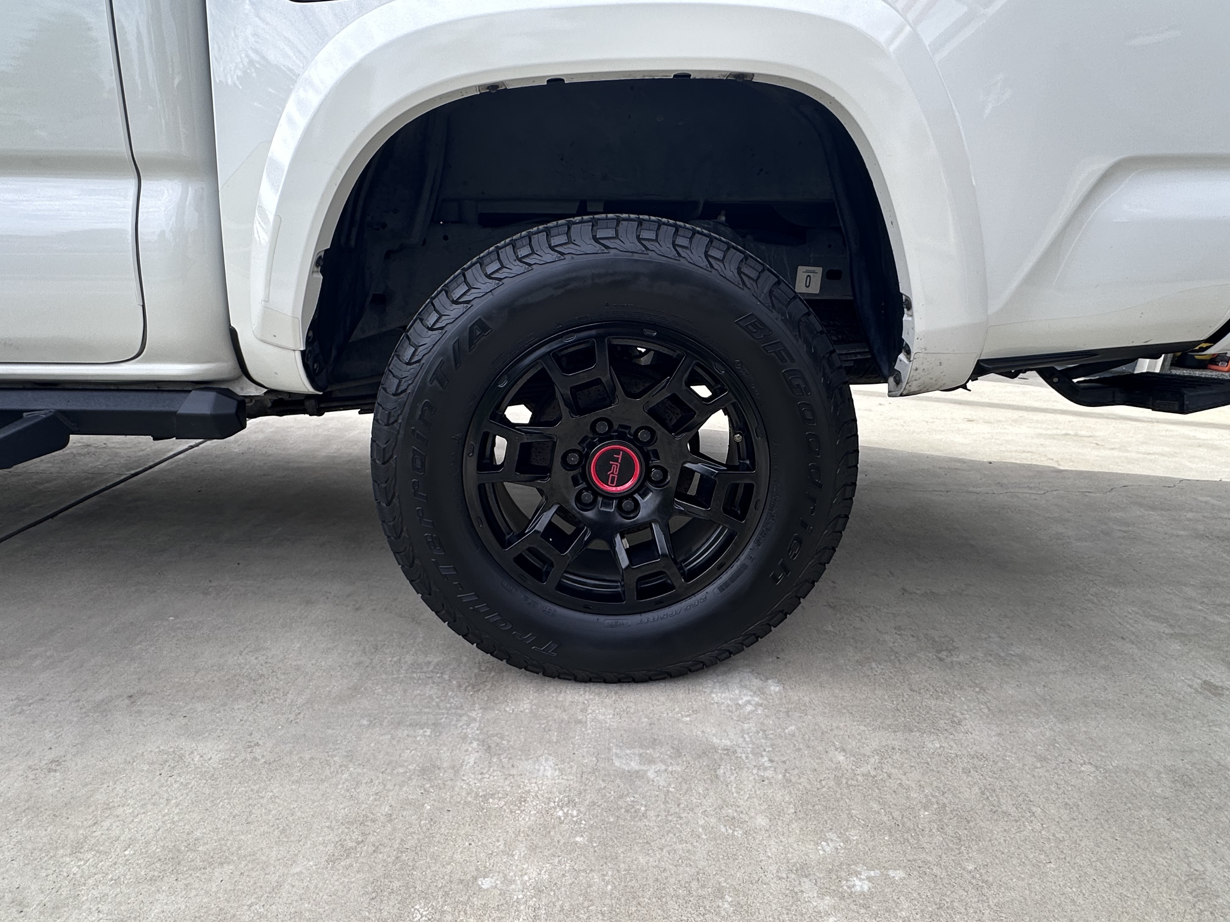 Used 2021 Toyota Tacoma TRD Sport w/ Technology Package RWD image 24