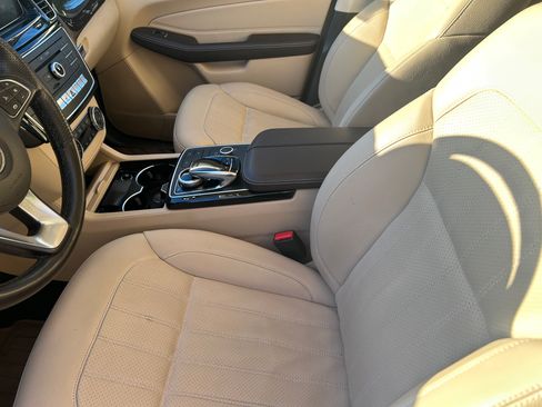 Used 2019 Mercedes-Benz GLS 450 4MATIC image 14