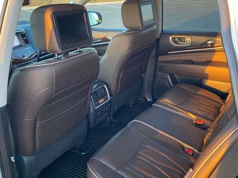 Used 2019 INFINITI QX60 Luxe w/ Sensory Package FWD image 14