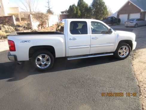 Used 2012 Chevrolet Silverado 1500 LTZ w/ LTZ White Diamond Edition image 23