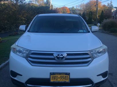 Used 2013 Toyota Highlander FWD