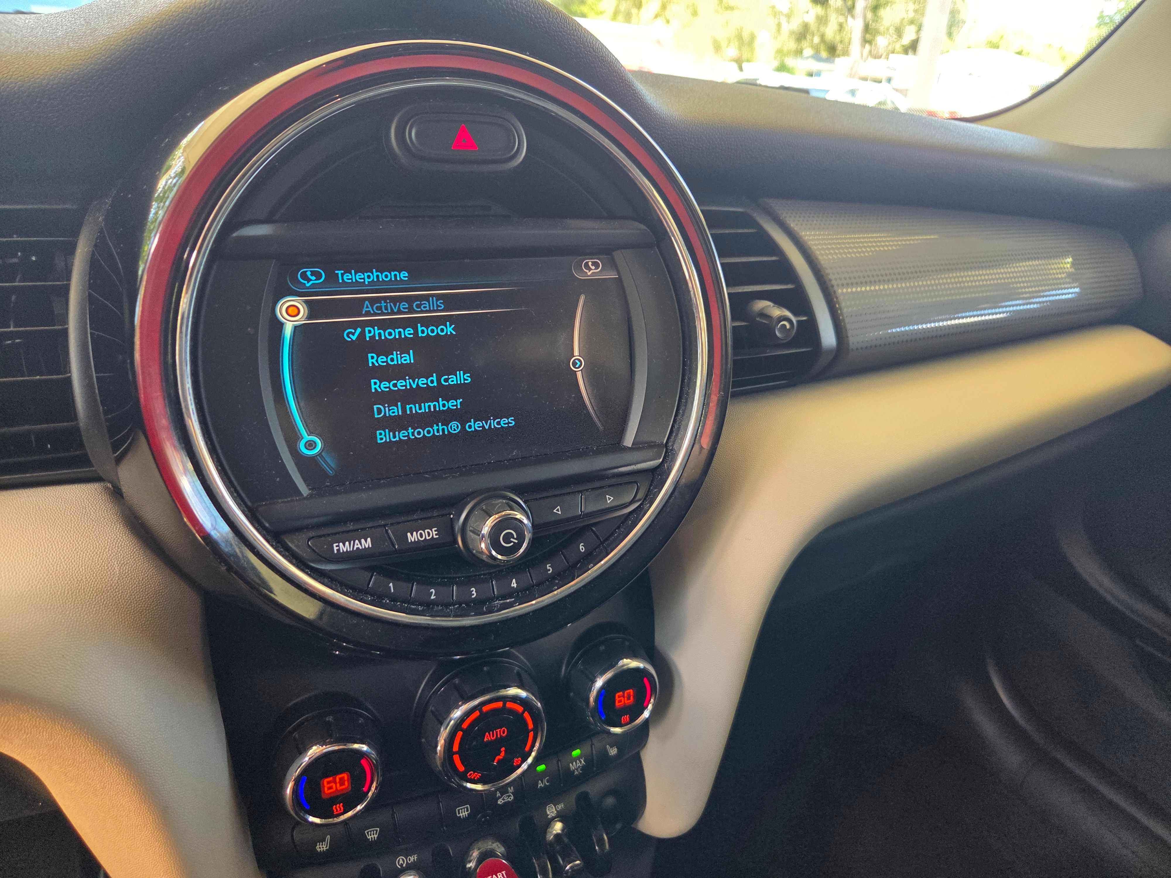 Used 2014 MINI Cooper 2-Door Hardtop w/ Premium Package 2 FWD image 2