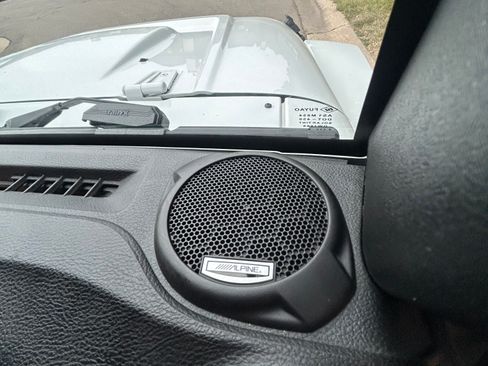 Used 2015 Jeep Wrangler Unlimited Sahara AWD/4WD image 21