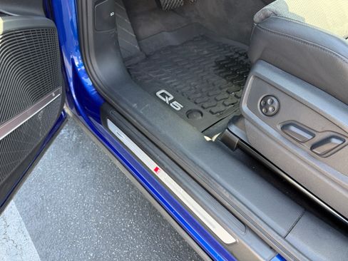 Used 2021 Audi Q5 e Premium Plus w/ Premium Plus Package AWD/4WD image 14