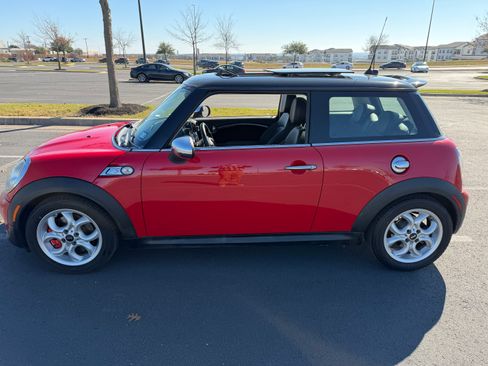 Used 2011 MINI Cooper S image 2