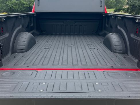 Used 2025 Ford F350 XLT w/ Black Appearance Package AWD/4WD image 8