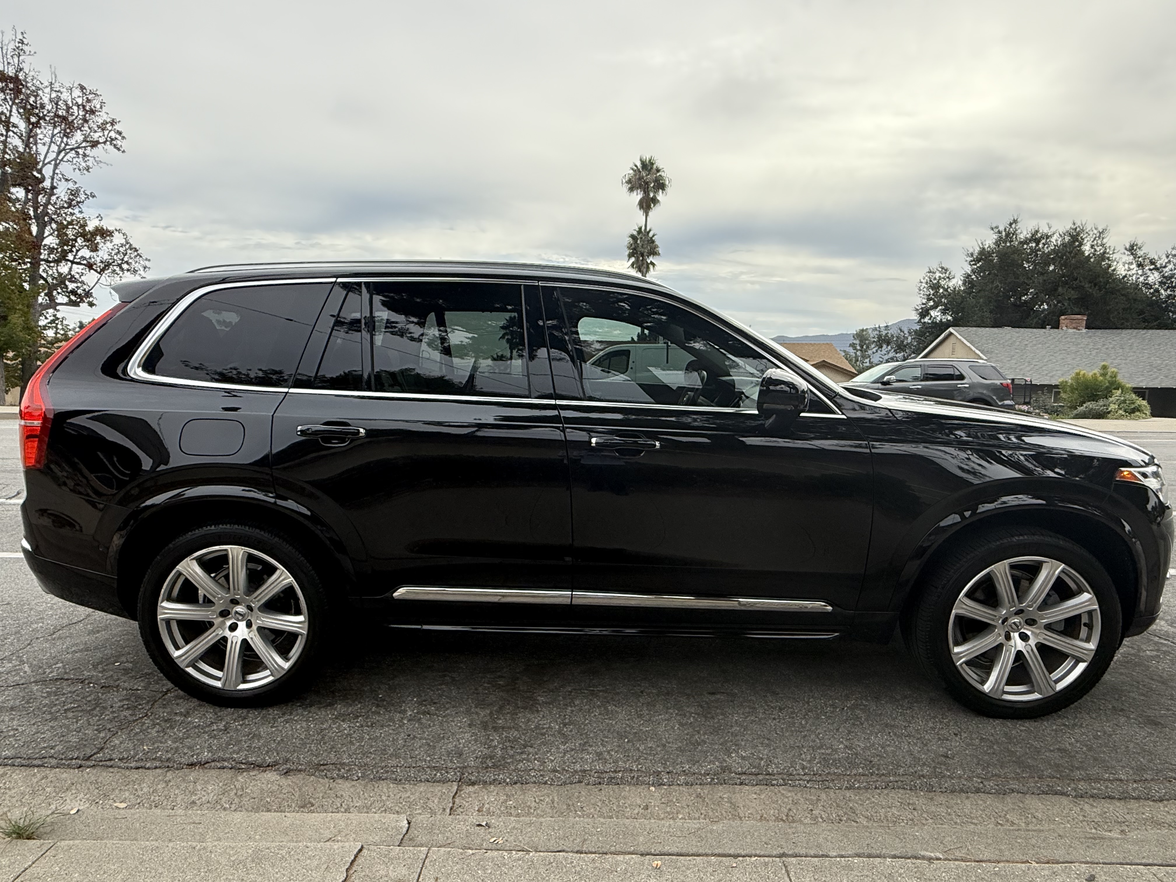 Used 2018 Volvo XC90 T6 Inscription w/ Convenience Package AWD/4WD image 9