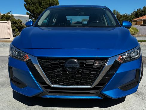 Used 2021 Nissan Sentra SV image 4