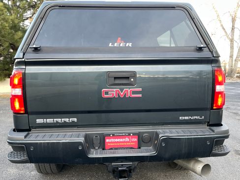 Used 2017 GMC Sierra 2500 Denali w/ Duramax Plus Package image 6