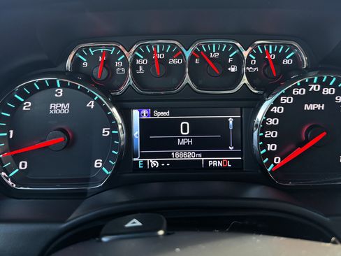 Used 2017 GMC Yukon XL SLE w/ SLE Value Package image 26