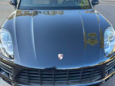 Used 2018 Porsche Macan S image 2