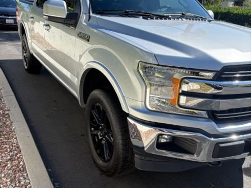 Used 2019 Ford F150 Lariat w/ Equipment Group 501A Mid AWD/4WD image 13