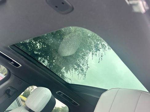 Used 2024 Land Rover Range Rover Sport Dynamic SE image 12