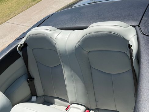 Used 2014 INFINITI Q60 Convertible w/ Premium Package RWD image 8