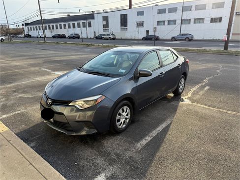 Used 2014 Toyota Corolla L w/ Protection Package FWD image 2