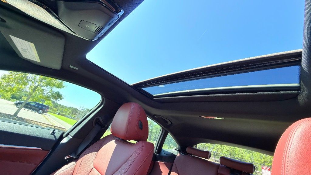 Used 2023 BMW i4 eDrive35 RWD image 6