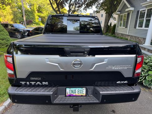 Used 2021 Nissan Titan Platinum Reserve w/ Off Road Protection Package AWD/4WD image 8