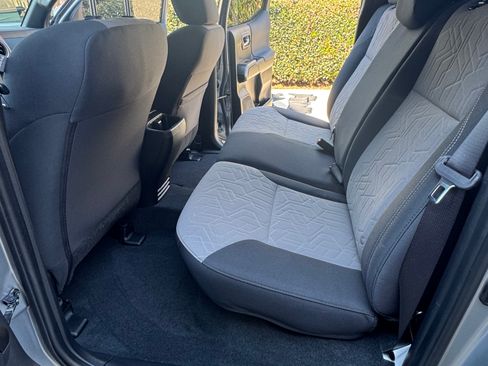 Used 2023 Toyota Tacoma TRD Off-Road image 17