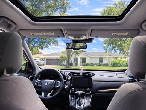 Used 2018 Honda CR-V EX image 11