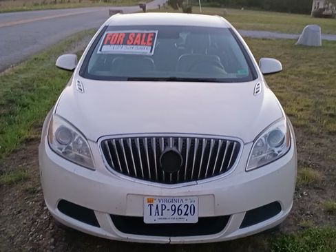 Used 2016 Buick Verano w/ Comfort Package FWD image 5