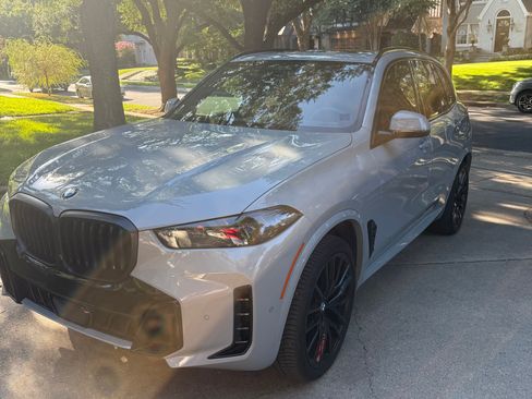 Used 2026 BMW X5 sDrive40i w/ M Sport Package RWD image 2
