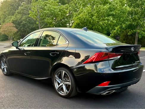 Used 2017 Lexus IS 300 AWD image 5