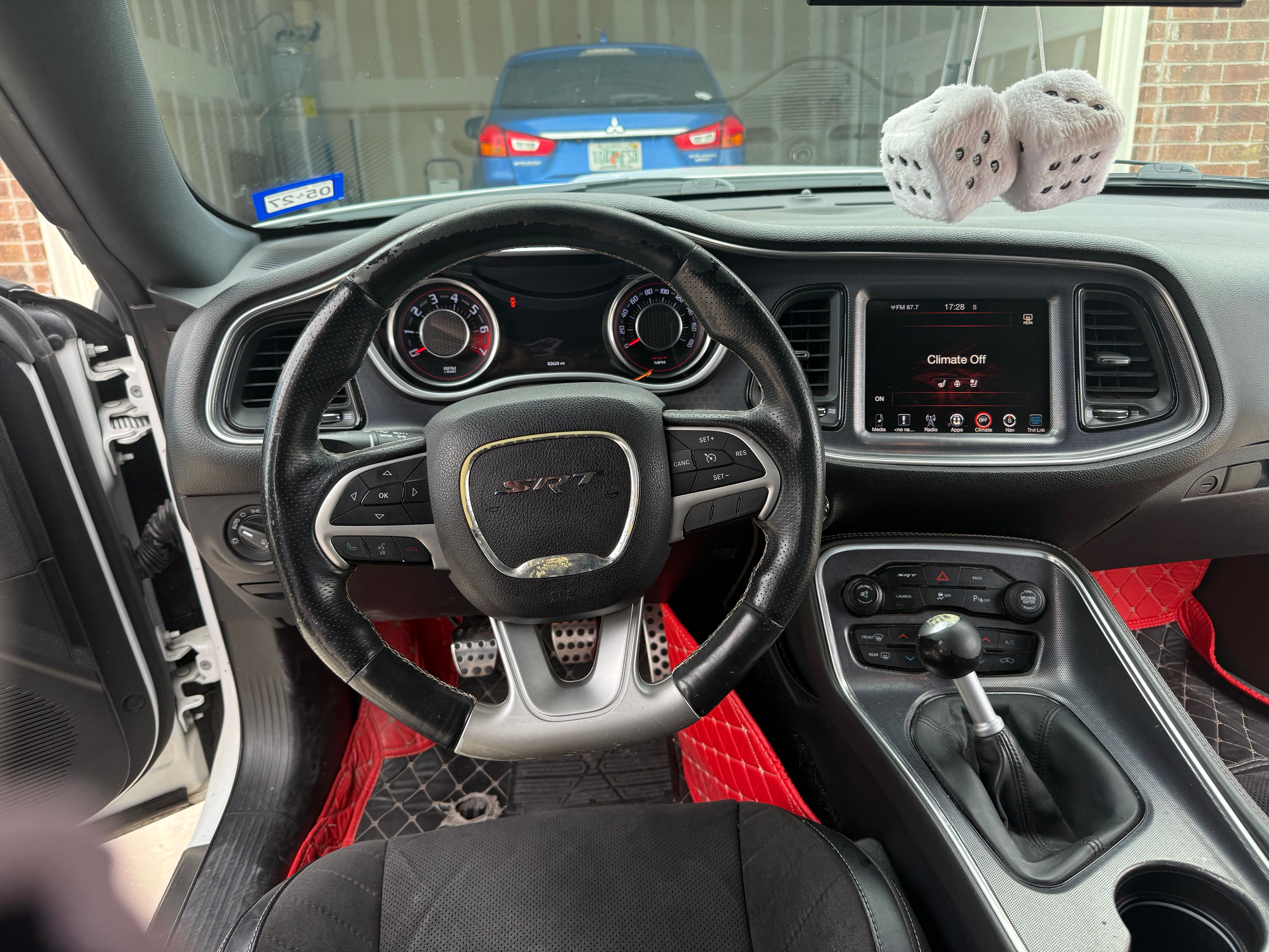 Used 2015 Dodge Challenger SRT w/ Technology Group RWD image 13