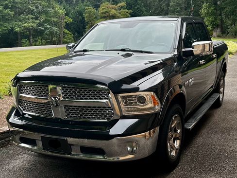 Used 2016 RAM 1500 Laramie w/ Convenience Group image 1