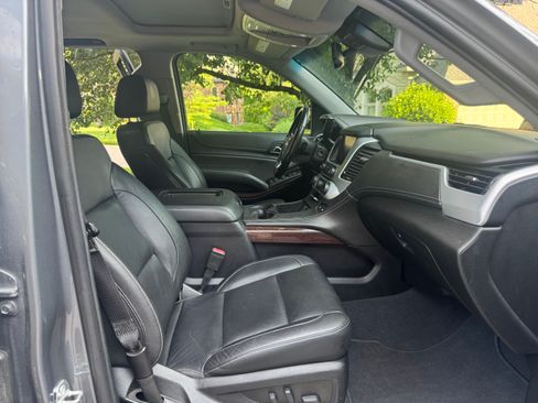 Used 2019 GMC Yukon XL SLT AWD/4WD image 17