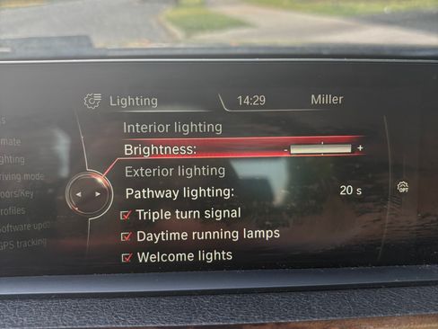 Used 2016 BMW 320i xDrive Sedan AWD/4WD image 12