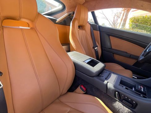 Used 2008 Aston Martin V8 Vantage Coupe 2D image 15