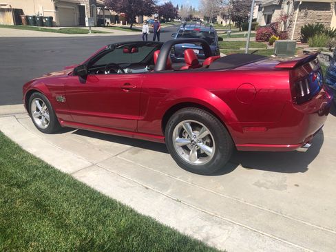 Used 2007 Ford Mustang GT Premium image 10