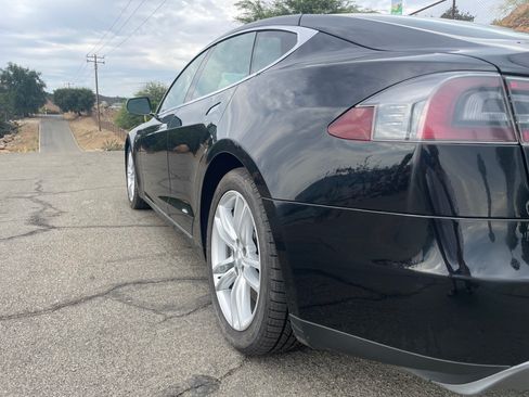 Used 2013 Tesla Model S RWD image 10